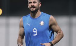 أيمن حسين، مستمر مع فريقي الحالي الخور القطري وخبر انتقالي للكرمة غير صحيح.